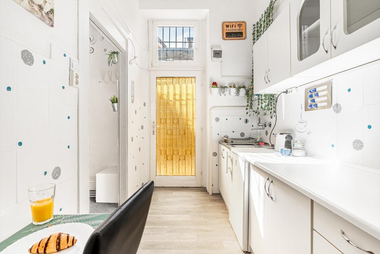 Sunny Dots Apartment - Free Parking! Boedapest Buitenkant foto